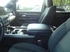 Used 2019  Ram 1500 Big Horn&sol;Lone Star 4x4 Crew Cab 5'7" Box at CarloanExpress&period;Com near Hampton&comma; VA
