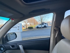 Used 2010  Toyota Highlander 4d SUV FWD SE at CarloanExpress&period;Com near Hampton&comma; VA