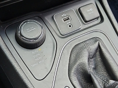 Used 2019  Jeep Cherokee Latitude 4x4 at CarloanExpress&period;Com near Hampton&comma; VA