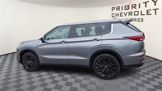 Used 2023  Mitsubishi OUTLANDER SE BLACK EDITION at CarloanExpress.Com near Hampton, VA