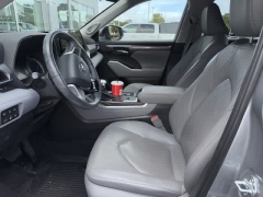 Used 2022  Toyota Highlander Hybrid Platinum AWD at CarloanExpress.Com near Hampton, VA