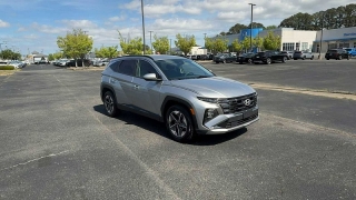 Used 2025  Hyundai Tucson SEL FWD at CarloanExpress&period;Com near Hampton&comma; VA