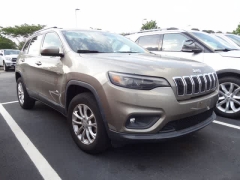 Used 2019  Jeep Cherokee Latitude 4x4 at CarloanExpress&period;Com near Hampton&comma; VA
