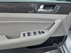Used 2019  Hyundai Sonata Hybrid 4d Sedan Limited at CarloanExpress&period;Com near Hampton&comma; VA