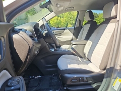 Used 2018  Chevrolet Equinox 4d SUV AWD LT w&sol;1LT at CarloanExpress&period;Com near Hampton&comma; VA