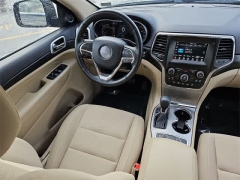 Used 2020  Jeep Grand Cherokee Laredo E 4x4 at CarloanExpress.Com near Hampton, VA