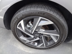 Used 2024  Hyundai Elantra Limited IVT at CarloanExpress&period;Com near Hampton&comma; VA