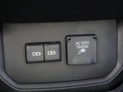 Used 2023  Toyota Highlander Hybrid Bronze Edition AWD at CarloanExpress.Com near Hampton, VA