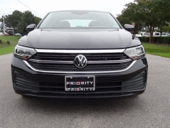 Used 2024  Volkswagen Jetta SE Auto at CarloanExpress.Com near Hampton, VA