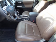 Used 2023  Toyota Tacoma 4WD Limited Double Cab 5ft Bed V6 AT at CarloanExpress.Com near Hampton, VA