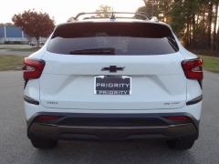 Used 2024  Chevrolet Trax FWD 4dr ACTIV at CarloanExpress.Com near Hampton, VA