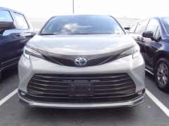 Used 2025  Toyota Sienna AWD 7-Passenger &lpar;Natl&rpar; at CarloanExpress&period;Com near Hampton&comma; VA
