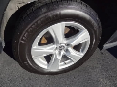 Used 2023  Toyota Highlander FWD &lpar;Natl&rpar; at CarloanExpress&period;Com near Hampton&comma; VA