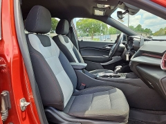 Used 2024  Chevrolet Trax FWD 4dr 1RS at CarloanExpress&period;Com near Hampton&comma; VA