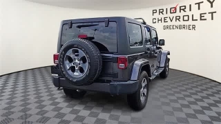 Used 2017  Jeep Wrangler Unlimited 4WD 4dr Sahara at CarloanExpress.Com near Hampton, VA