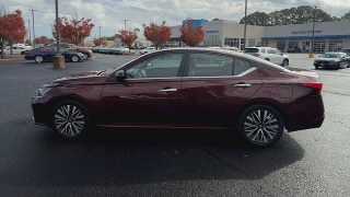 Used 2024  Nissan Altima 2.5 SV Sedan at CarloanExpress.Com near Hampton, VA