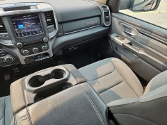 Used 2019  Ram 1500 Big Horn&sol;Lone Star 4x4 Crew Cab 5'7" Box at CarloanExpress&period;Com near Hampton&comma; VA