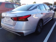 Used 2023  Nissan Altima 2.5 SV Sedan at CarloanExpress.Com near Hampton, VA