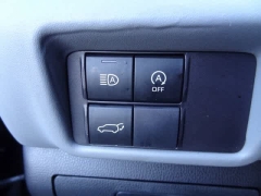 Used 2023  Toyota Highlander FWD &lpar;Natl&rpar; at CarloanExpress&period;Com near Hampton&comma; VA