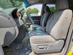 Used 2010  Toyota Sienna 5dr 7-Pass Van XLE FWD &lpar;Natl&rpar; at CarloanExpress&period;Com near Hampton&comma; VA