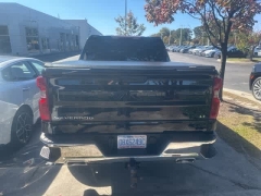 Used 2024  Chevrolet Silverado 1500 4WD Crew Cab 147" LT w/1LT at CarloanExpress.Com near Hampton, VA