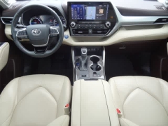 Used 2022  Toyota Highlander Hybrid Platinum AWD at CarloanExpress&period;Com near Hampton&comma; VA