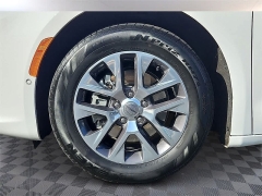 Used 2023  Chrysler Pacifica Hybrid Pinnacle FWD at CarloanExpress&period;Com near Hampton&comma; VA