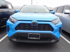 Used 2019  Toyota RAV4 4d SUV AWD LE at CarloanExpress&period;Com near Hampton&comma; VA