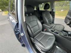 Used 2020  Kia Niro EX Premium FWD at CarloanExpress.Com near Hampton, VA