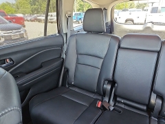 Used 2021  Honda Pilot Touring 8-Passenger AWD at CarloanExpress&period;Com near Hampton&comma; VA