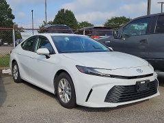 Used 2025  Toyota Camry &lpar;Natl&rpar; at CarloanExpress&period;Com near Hampton&comma; VA