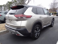 Used 2022  Nissan Rogue FWD Platinum at CarloanExpress&period;Com near Hampton&comma; VA