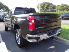 Used 2021  Chevrolet Silverado 1500 4WD Crew Cab 147" LTZ at CarloanExpress&period;Com near Hampton&comma; VA
