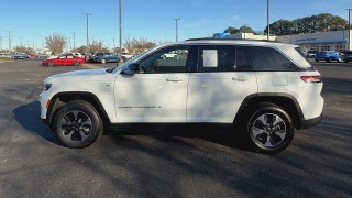 Used 2024  Jeep Grand Cherokee 4xe 4x4 at CarloanExpress&period;Com near Hampton&comma; VA