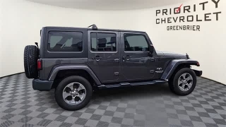 Used 2017  Jeep Wrangler Unlimited 4WD 4dr Sahara at CarloanExpress.Com near Hampton, VA