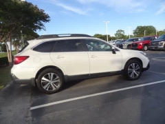 Used 2019  Subaru Outback 4d SUV 2&period;5i Limited at CarloanExpress&period;Com near Hampton&comma; VA