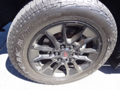 Used 2025  Toyota Tundra 4WD CrewMax 5&period;5' Bed &lpar;Natl&rpar; at CarloanExpress&period;Com near Hampton&comma; VA