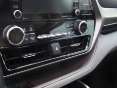 Used 2021  Toyota Highlander XLE FWD at CarloanExpress&period;Com near Hampton&comma; VA