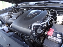 Used 2021  Toyota Tacoma 4WD Limited Double Cab 5ft Bed V6 AT at CarloanExpress&period;Com near Hampton&comma; VA