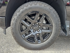 Used 2023  Chevrolet Silverado 1500 4WD Crew Cab 147" Custom at CarloanExpress&period;Com near Hampton&comma; VA