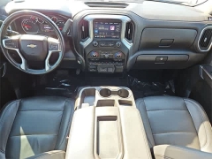 Used 2021  Chevrolet Silverado 1500 2WD Crew Cab 147" LT at CarloanExpress.Com near Hampton, VA