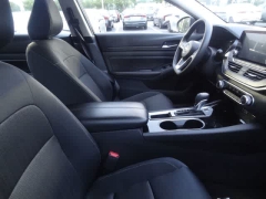 Used 2024  Nissan Altima 2&period;5 SV Sedan at CarloanExpress&period;Com near Hampton&comma; VA
