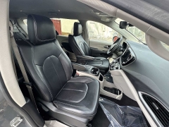 Used 2023  Chrysler Pacifica Touring L FWD at CarloanExpress&period;Com near Hampton&comma; VA