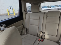 Used 2020  Jeep Grand Cherokee Laredo E 4x4 at CarloanExpress.Com near Hampton, VA