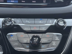 Used 2025  Chrysler Pacifica Select FWD at CarloanExpress&period;Com near Hampton&comma; VA