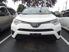 Used 2018  Toyota RAV4 LE AWD &lpar;Natl&rpar; at CarloanExpress&period;Com near Hampton&comma; VA