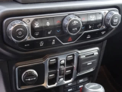 Used 2021  Jeep Gladiator Willys 4x4 at CarloanExpress&period;Com near Hampton&comma; VA