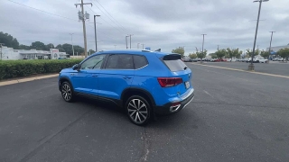 Used 2024  Volkswagen Taos SE FWD at CarloanExpress.Com near Hampton, VA