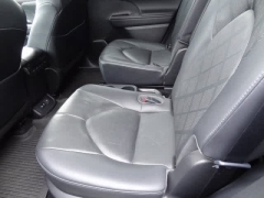 Used 2020  Toyota Highlander 4d SUV AWD Platinum at CarloanExpress.Com near Hampton, VA