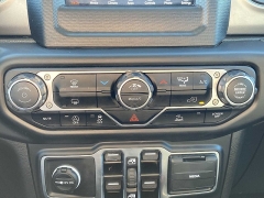 Used 2023  Jeep Gladiator Sport S 4x4 at CarloanExpress.Com near Hampton, VA